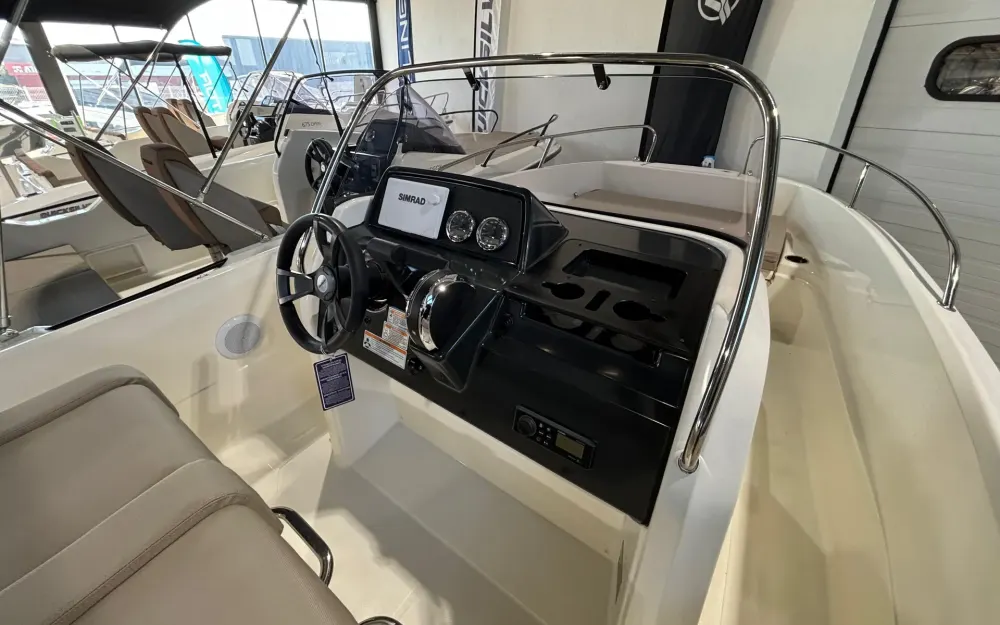 slider 9 Quicksilver Activ 605 Open