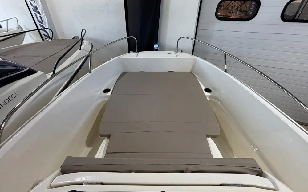 slider 15 Quicksilver Activ 605 Open