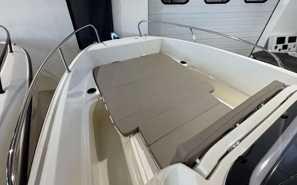 slider 13 Quicksilver Activ 605 Open