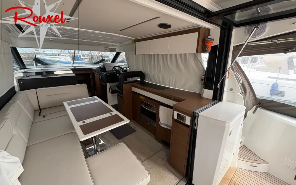 slider 7 Jeanneau NC 37