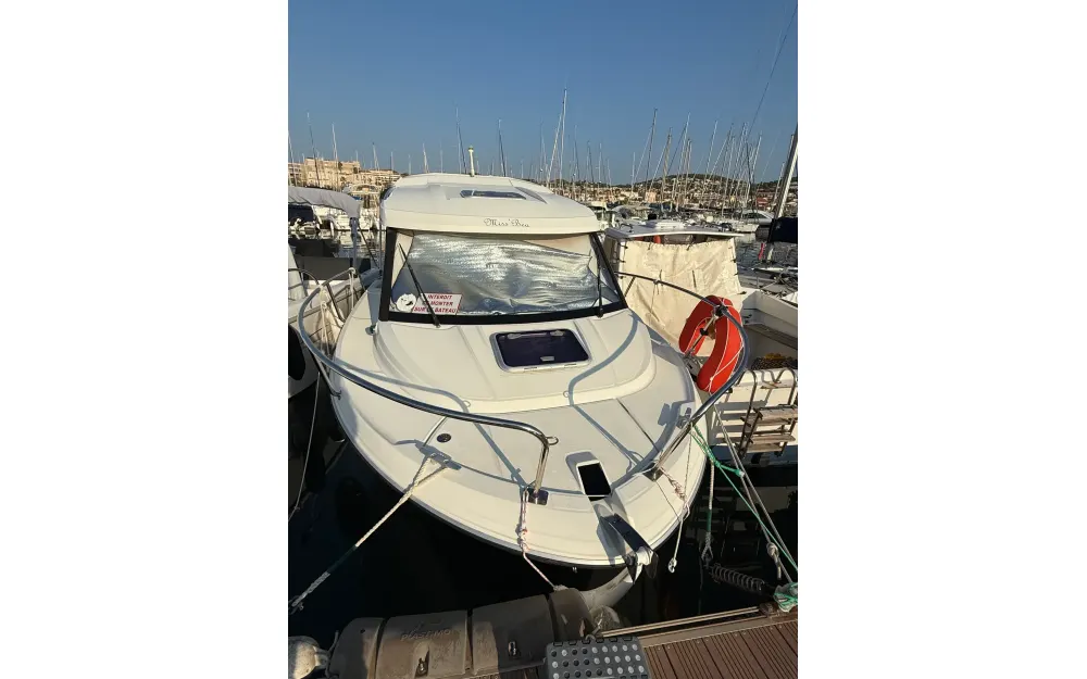slider 0 Jeanneau Merry Fisher 605