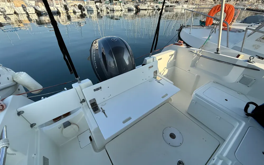 slider 3 Jeanneau Merry Fisher 605