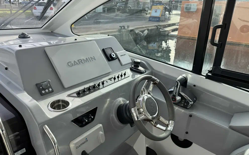 slider 5 Beneteau Gran Turismo 32