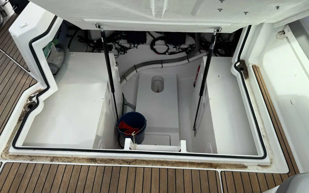 slider 7 Beneteau Gran Turismo 32