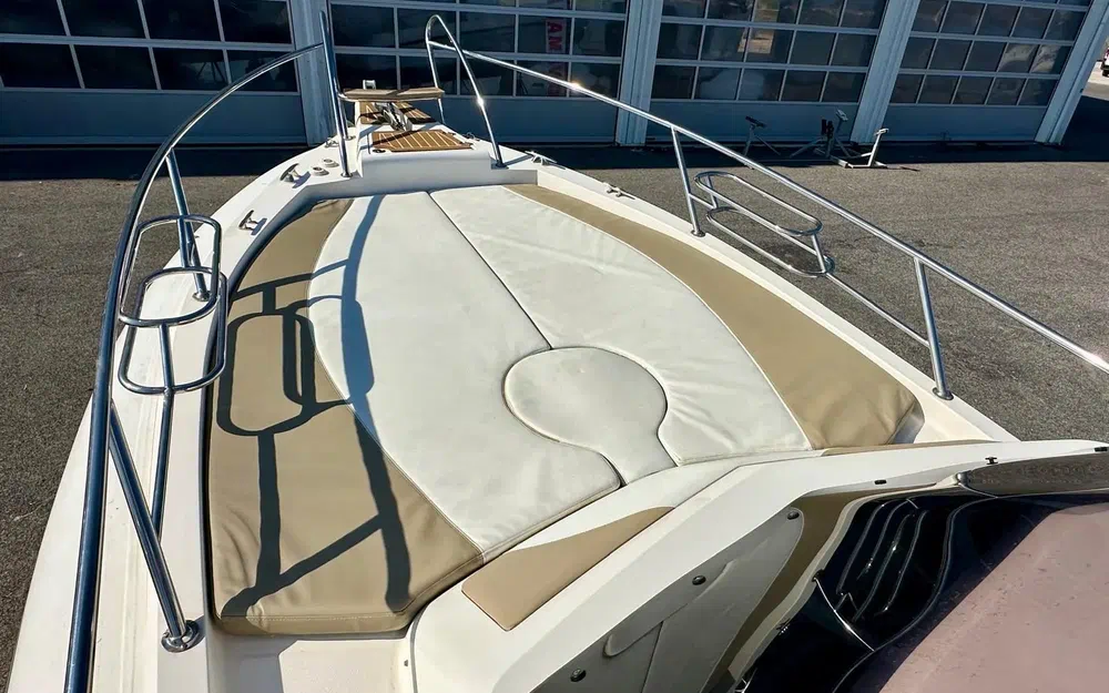 slider 4 Capelli Tempest 1000