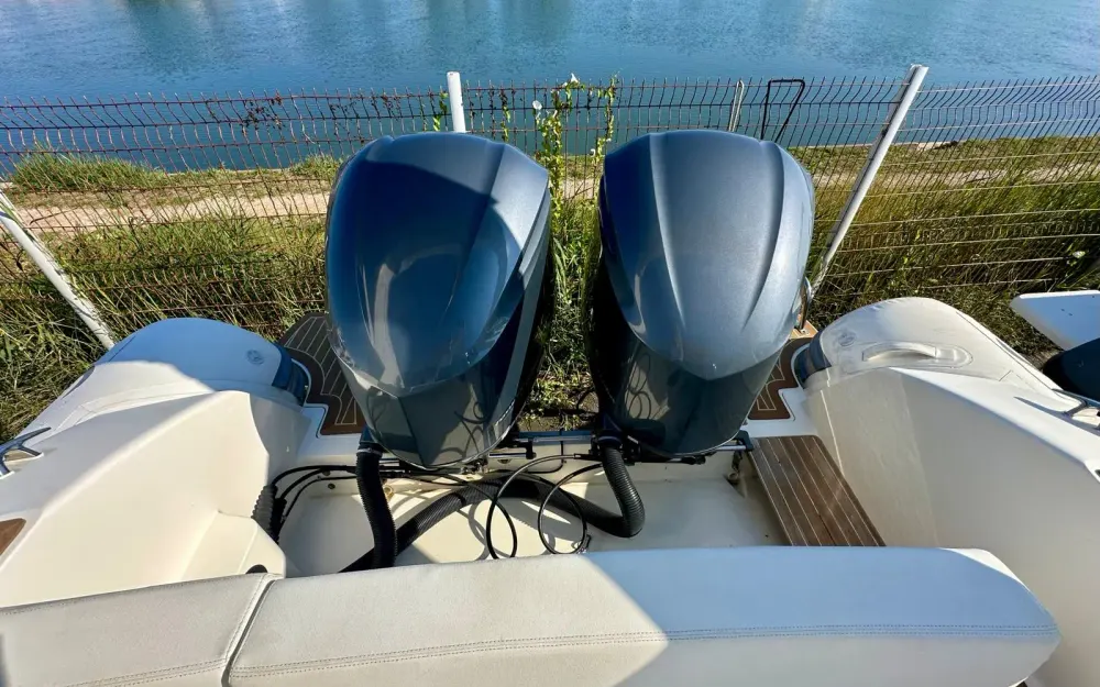 slider 5 Capelli Tempest 1000WA