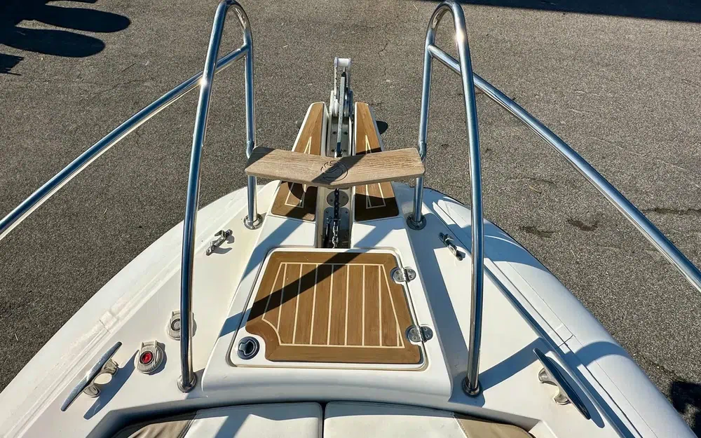 slider 6 Capelli Tempest 1000