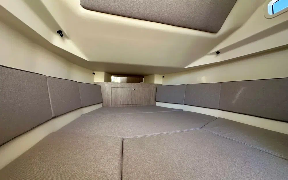 slider 15 Capelli Tempest 1000