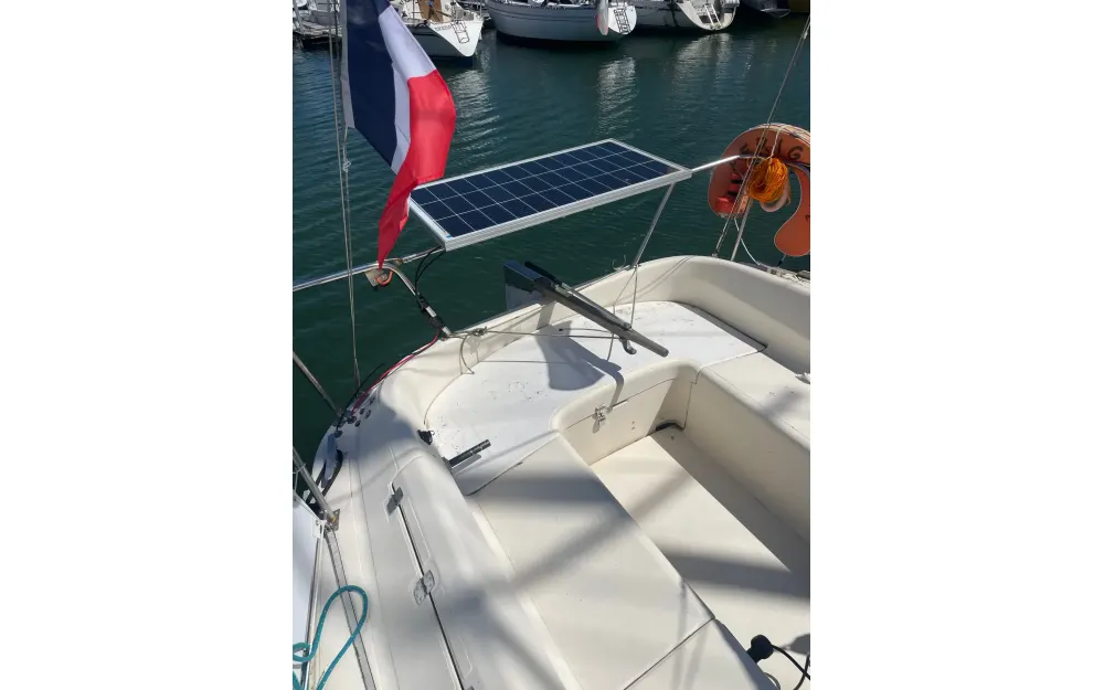 slider 12 Jeanneau Fantasia 27