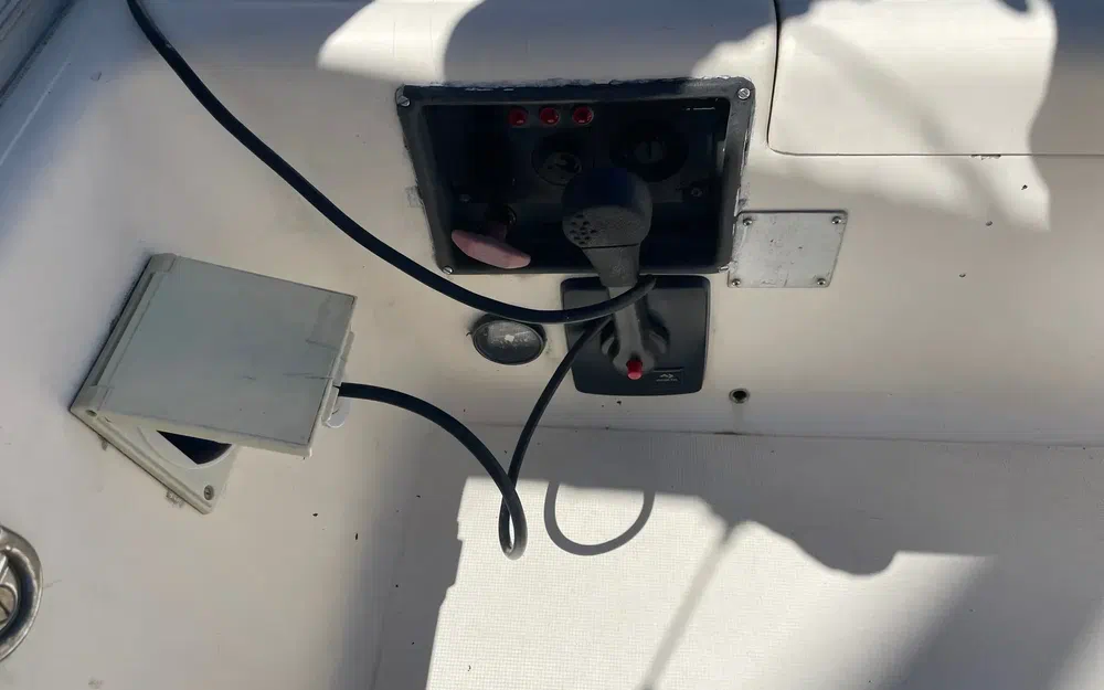 slider 9 Jeanneau Fantasia