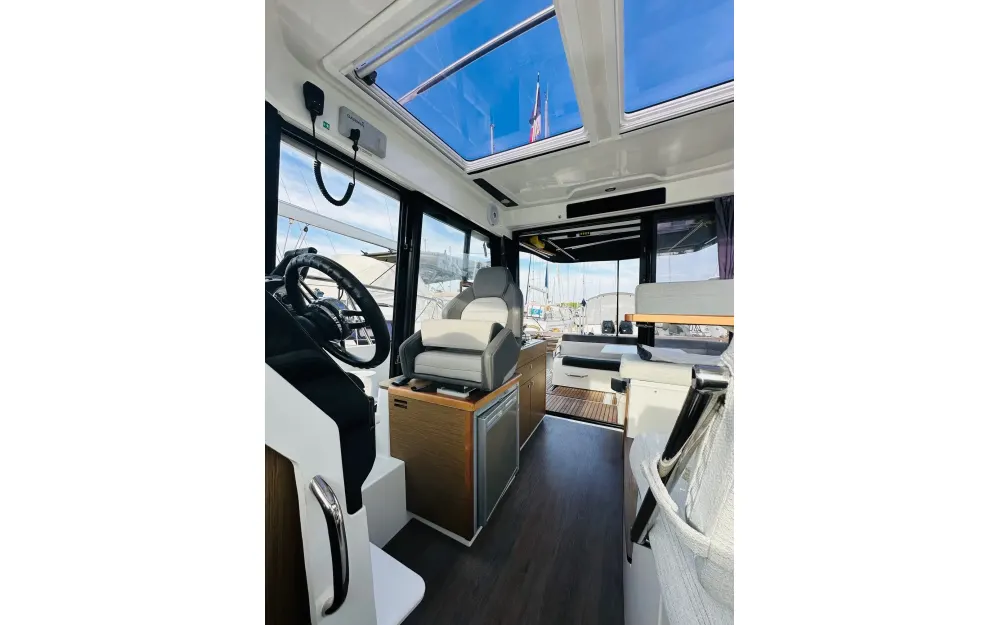 slider 14 Jeanneau Merry Fisher 895