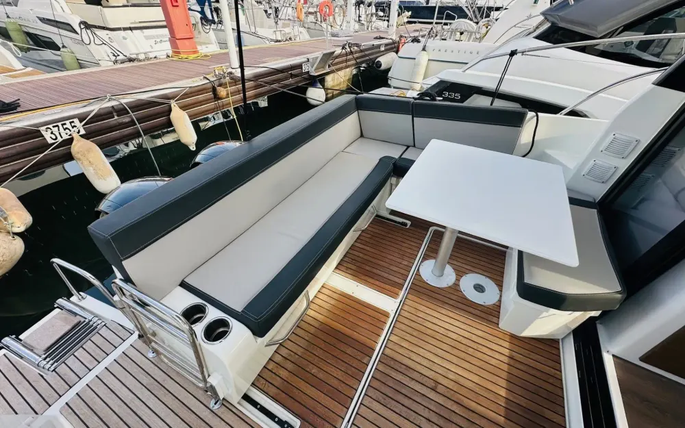 slider 7 Jeanneau Merry Fisher 895