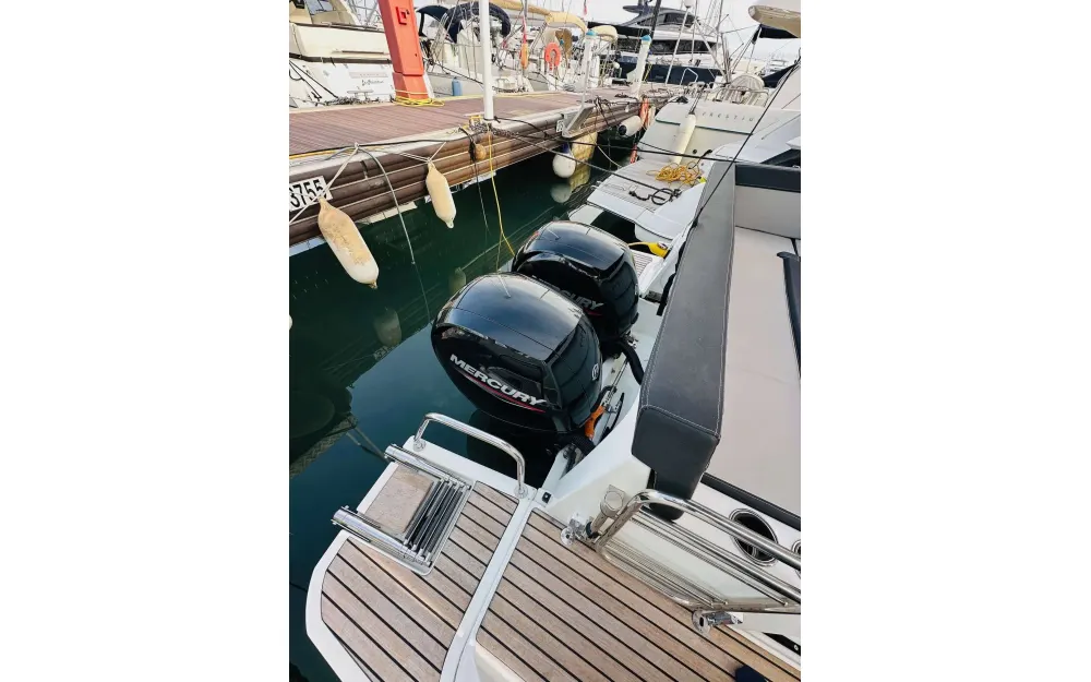 slider 8 Jeanneau Merry Fisher 895