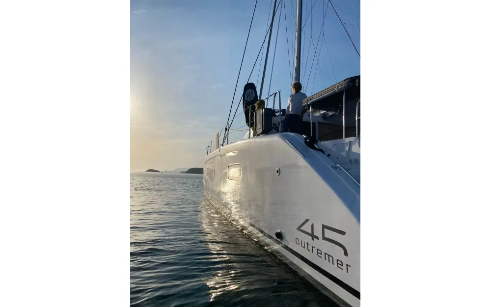 slider 4 Outremer  45