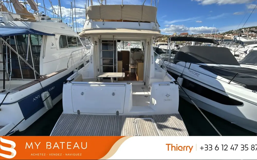 slider 0 Jeanneau Merry Fisher 10