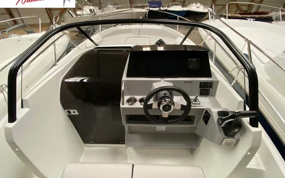 slider 9 Jeanneau Cap Camarat 7.5 WA