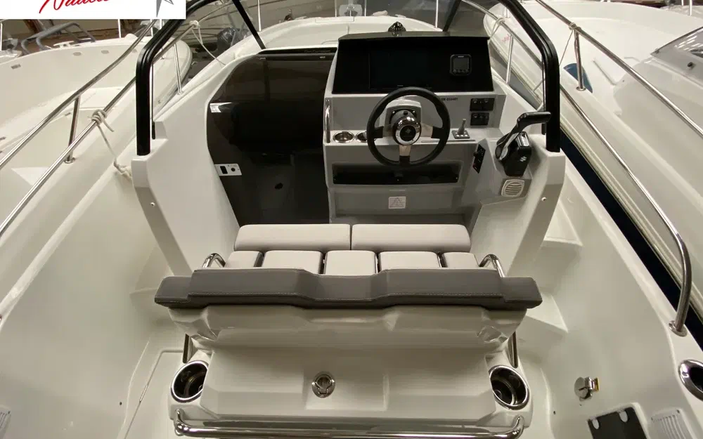 slider 3 Jeanneau Cap Camarat 7.5 WA