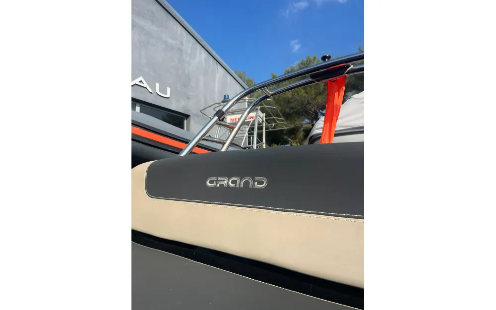 slider 8 Grand Golden Line G500
