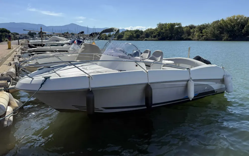 slider 0 BENETEAU Flyer 650 Sundeck