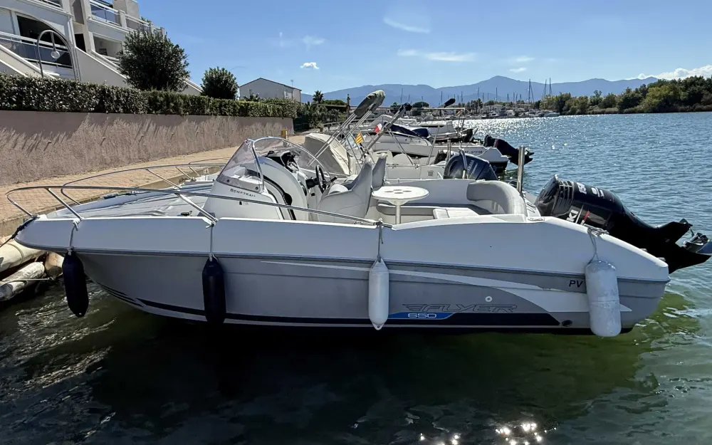 slider 1 BENETEAU Flyer 650 Sundeck