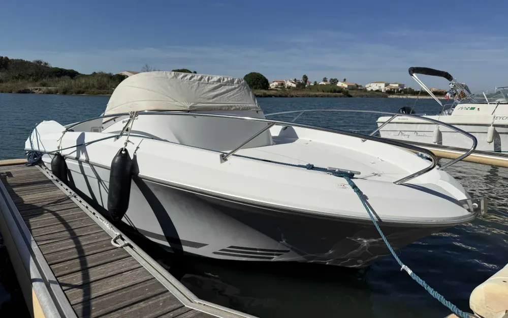slider 2 BENETEAU Flyer 650 Sundeck