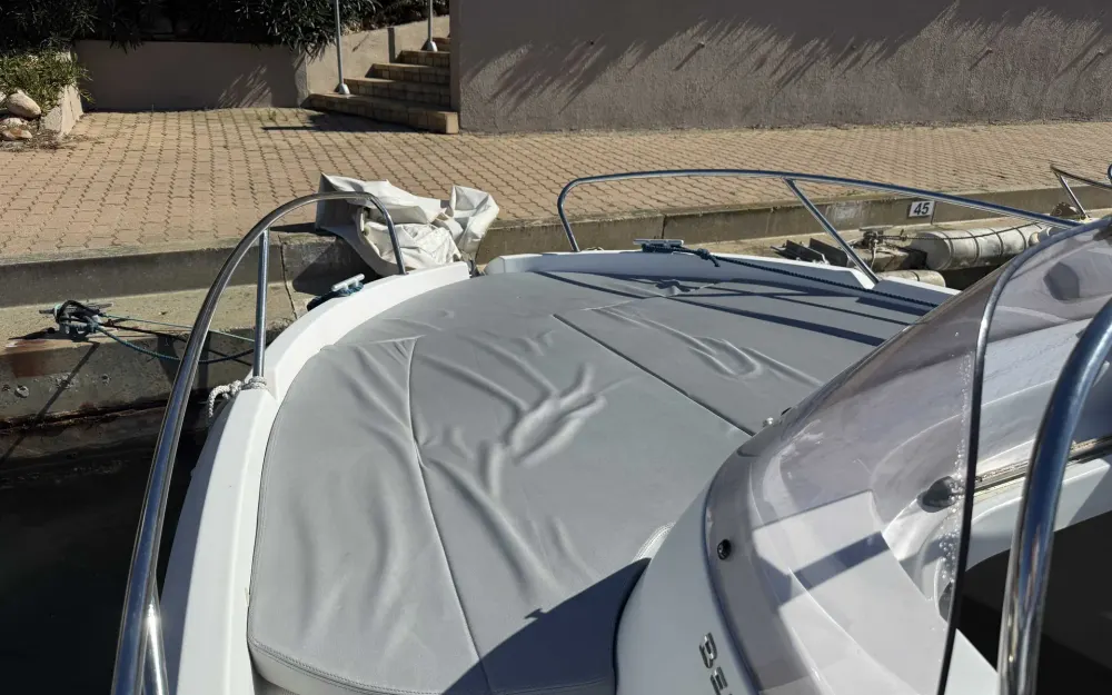 slider 4 BENETEAU Flyer 650 Sundeck