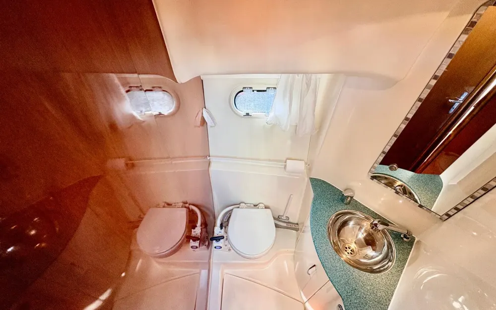 slider 24 Jeanneau Prestige 32 Fly