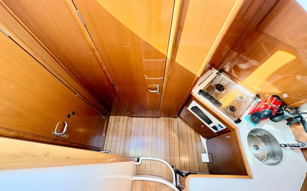 slider 18 Jeanneau Prestige 32 Fly