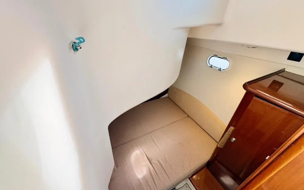 slider 22 Jeanneau Prestige 32 Fly