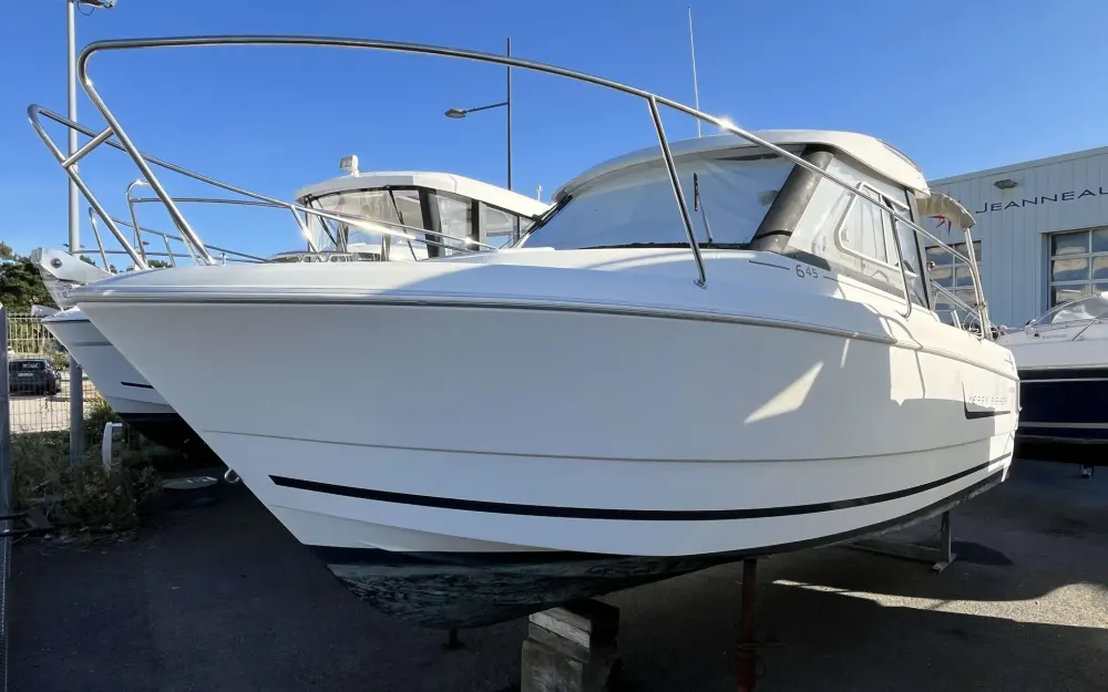 slider 0 Jeanneau Merry Fisher 645
