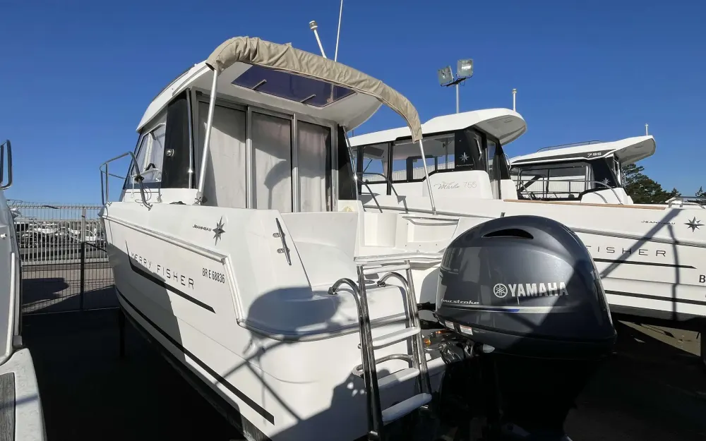 slider 2 Jeanneau Merry Fisher 645