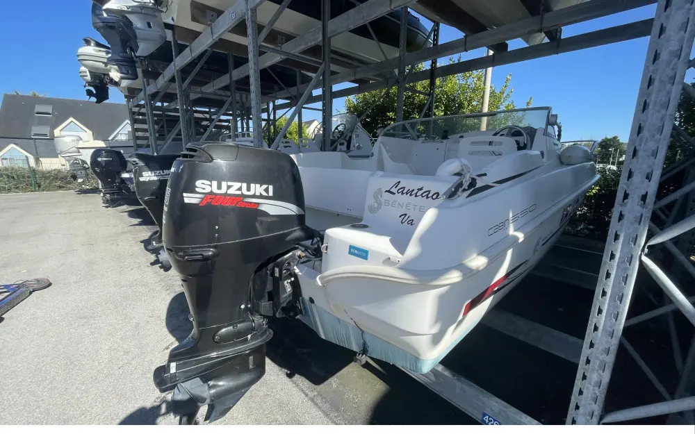 slider 0 Beneteau Flyer 550 Cabine