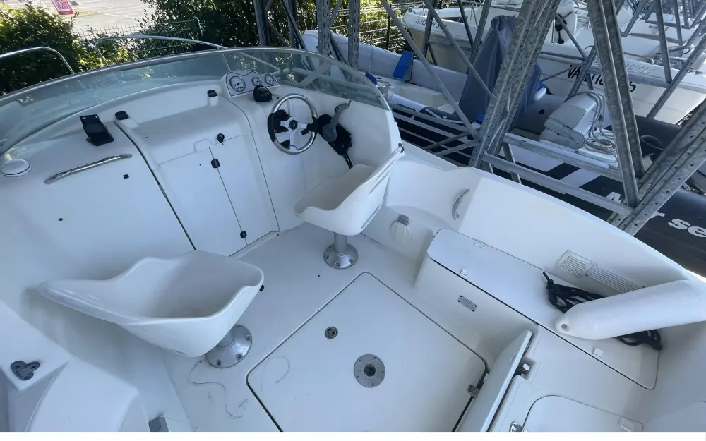 slider 3 Beneteau Flyer 550 Cabine