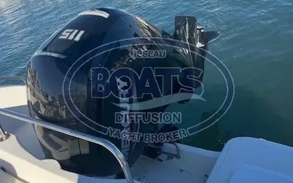 slider 3 Pacific Craft  630 Open