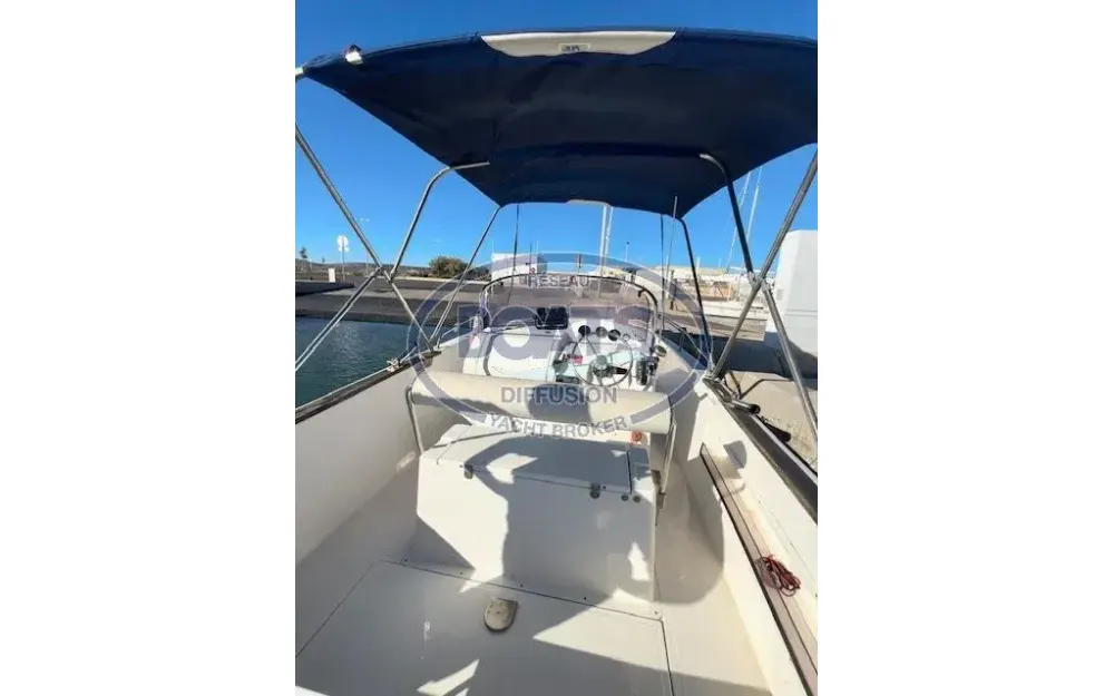 slider 5 Pacific Craft  630 Open