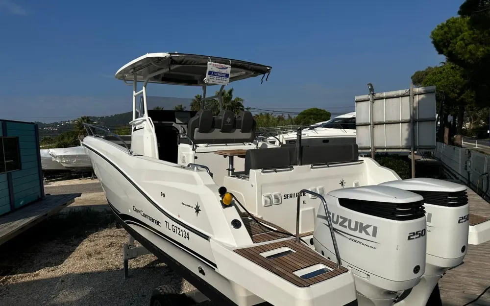 slider 0 Jeanneau Cap Camarat 9.0 CC
