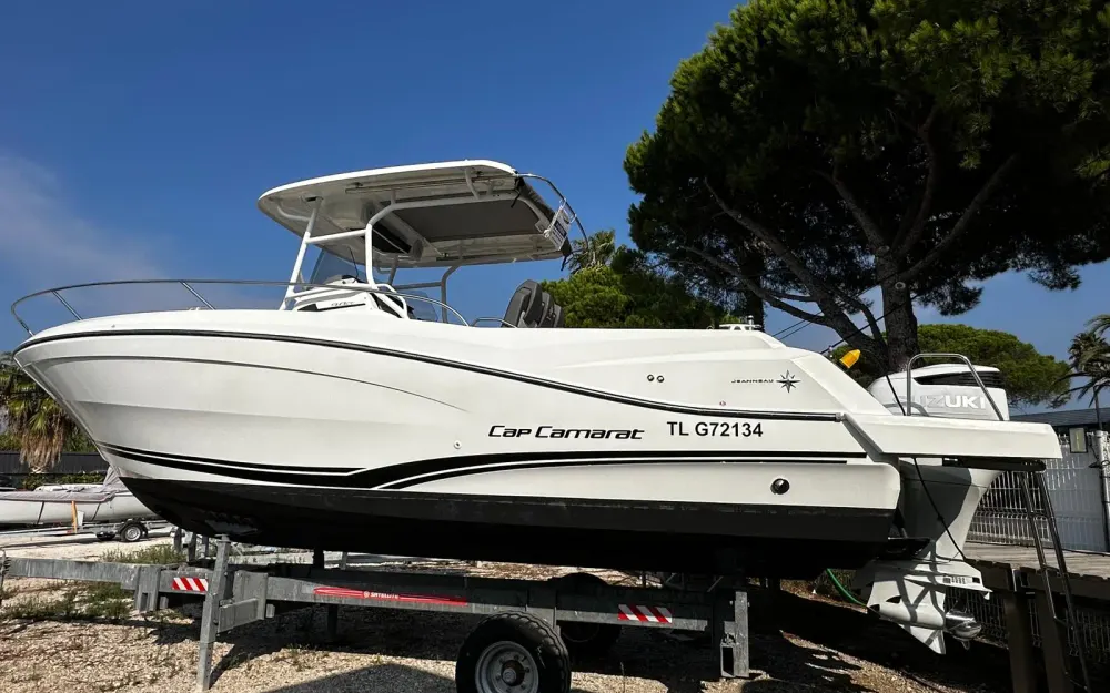 slider 17 Jeanneau Cap Camarat 9.0 CC