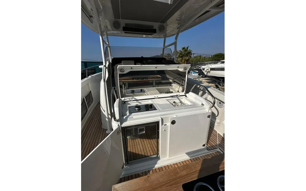 slider 4 Jeanneau Cap Camarat 9.0 CC
