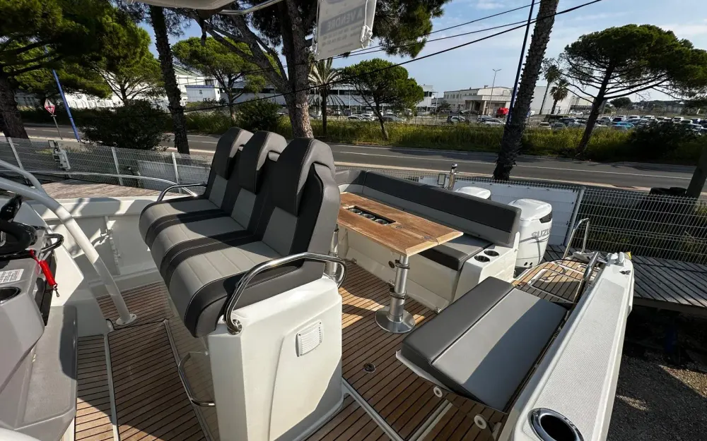 slider 8 Jeanneau Cap Camarat 9.0 CC