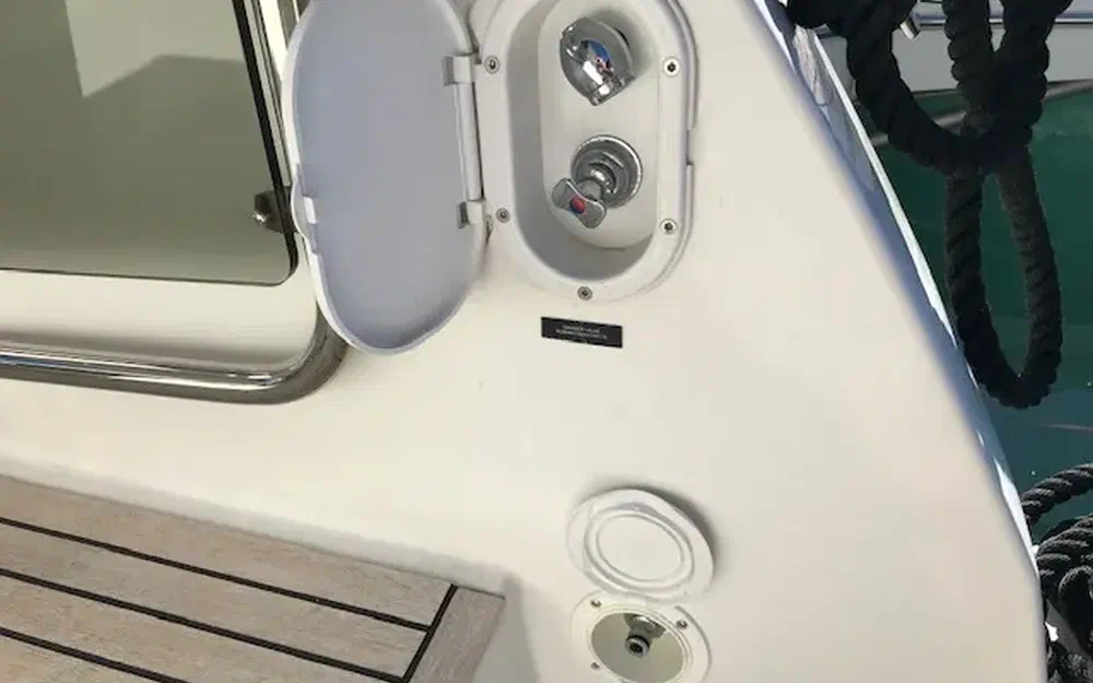 slider 16 Jeanneau Leader 36