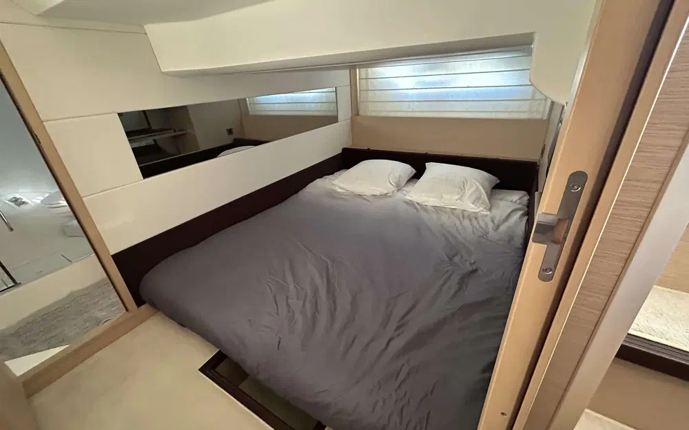 slider 12 Prestige Yachts 420 Fly