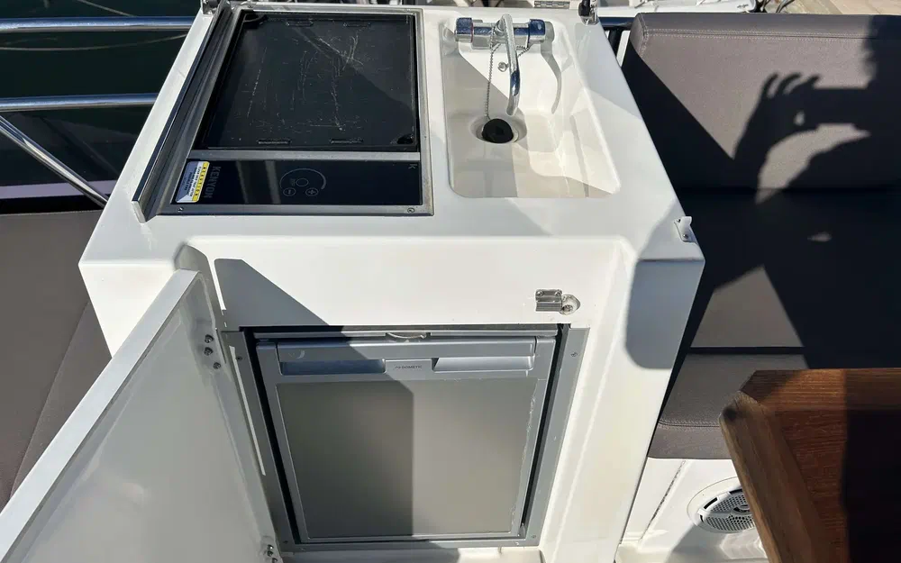 slider 15 Prestige Yachts 420 Fly