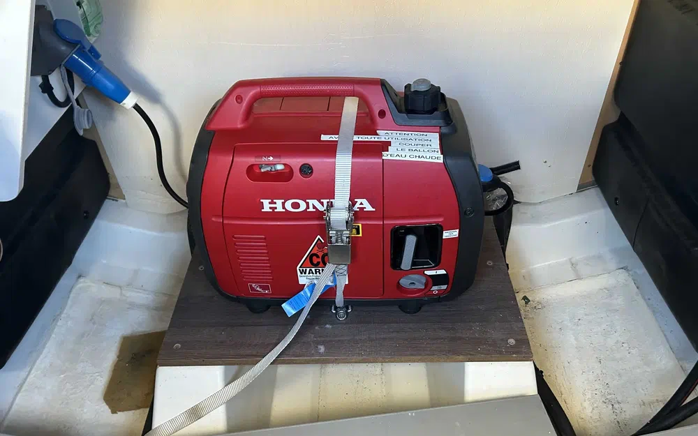 slider 18 Prestige Yachts 420 Fly