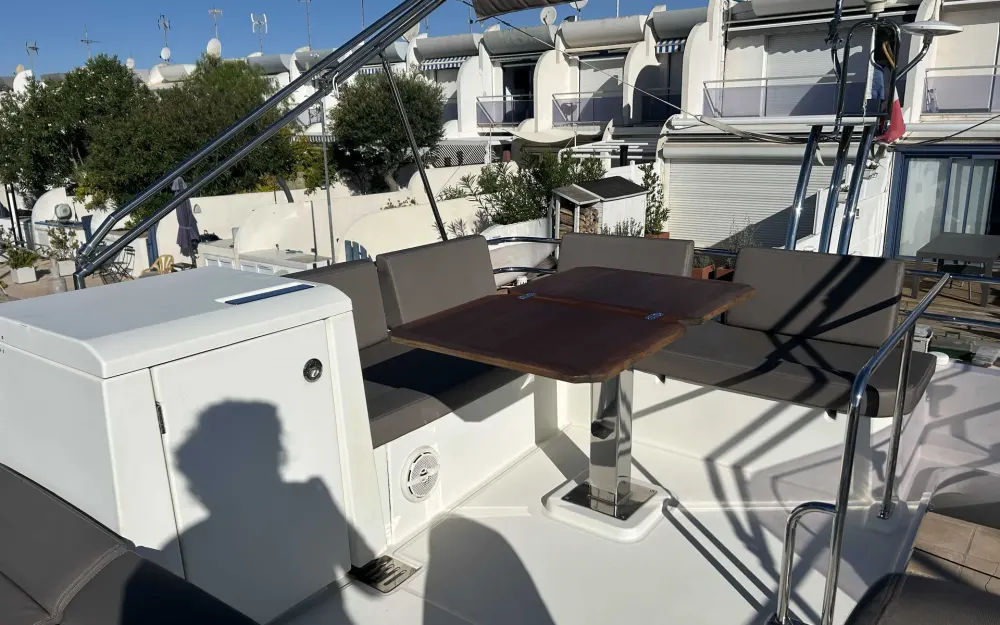 slider 19 Jeanneau Prestige 420 Fly