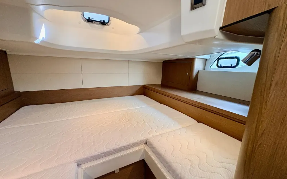 slider 26 Beneteau Gran Turismo 38