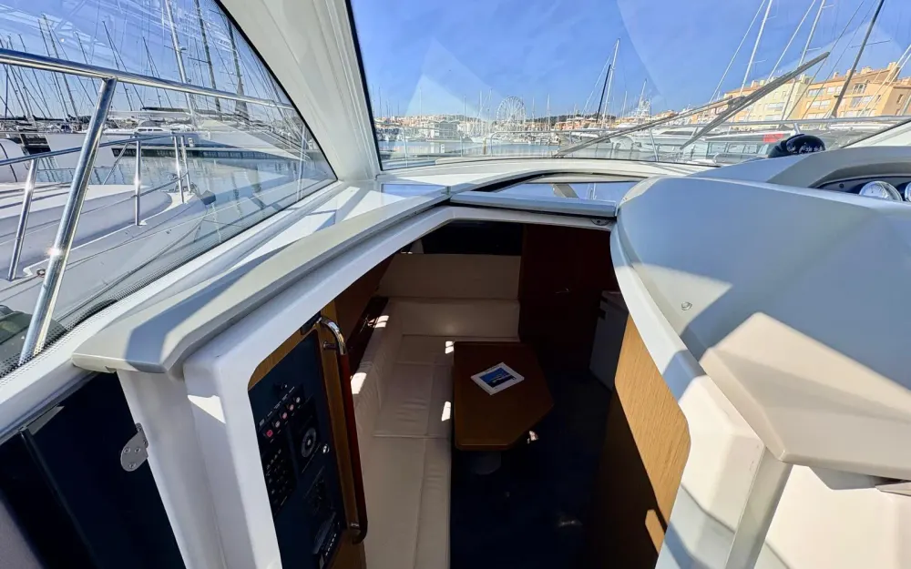 slider 18 Beneteau Gran Turismo 38