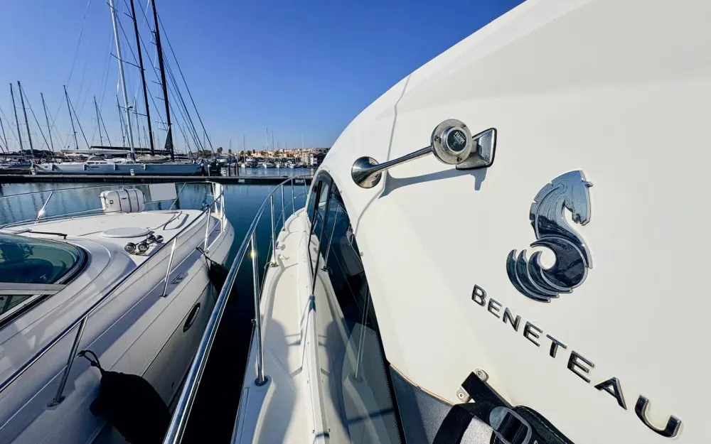 slider 14 Beneteau Gran Turismo 38