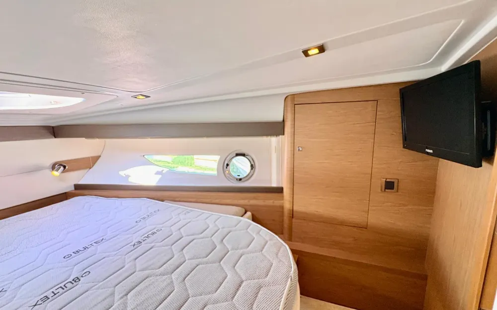 slider 24 Beneteau Gran Turismo 38