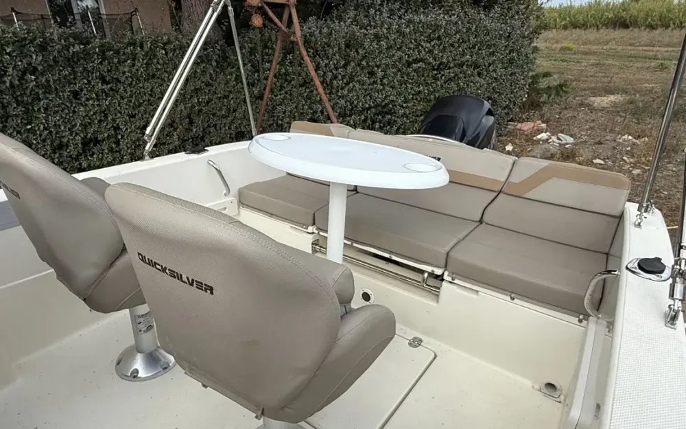 slider 10 QUICKSILVER  Activ 505 Cabin