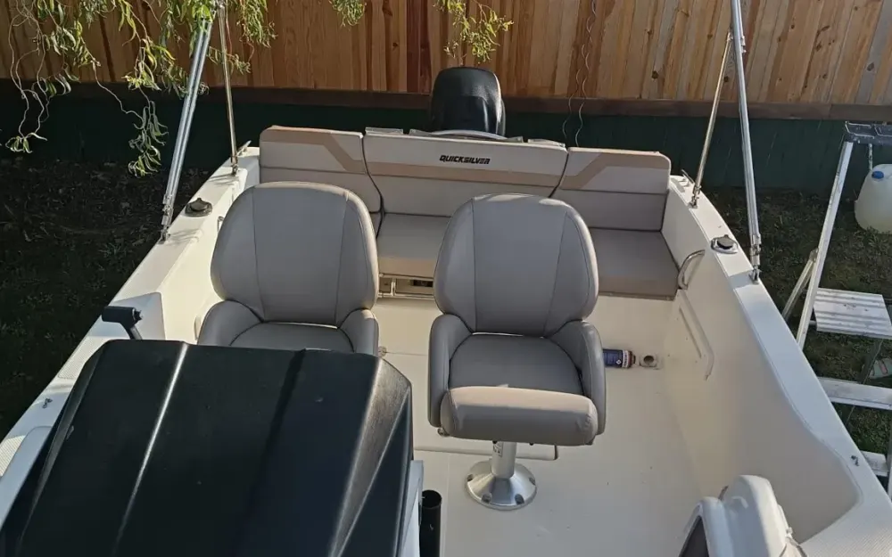 slider 11 QUICKSILVER  Activ 505 Cabin